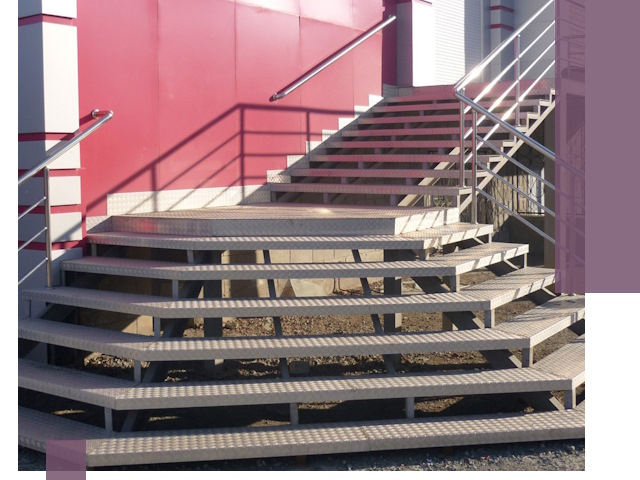 Лестницы для магазина в Кинешме — изготовление и монтаж