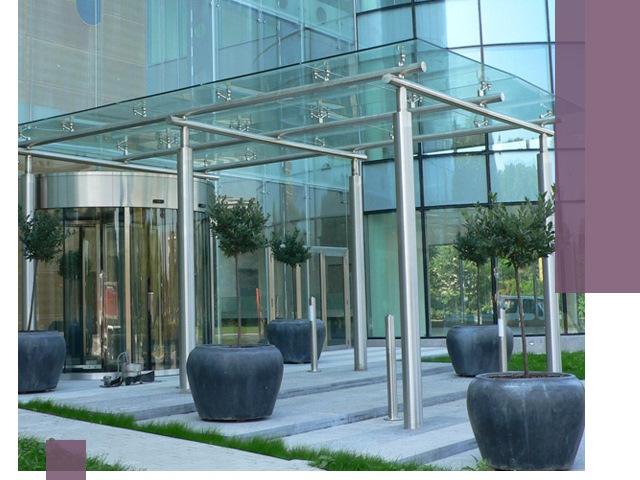 Навесы из стекла на заказ в Кинешме — монтаж и установка