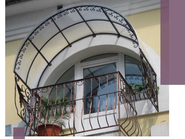 Козырьки над балконом в Кинешме — изготовление и монтаж